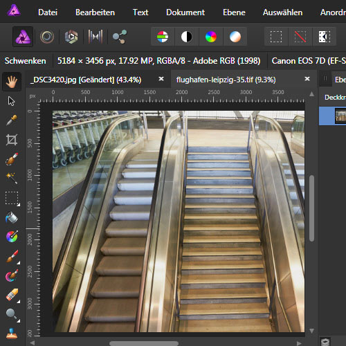 affintiyphoto-rolltreppe